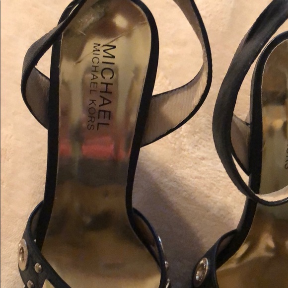 Michael kors new sandals with ankle strap - Picture 3 of 5